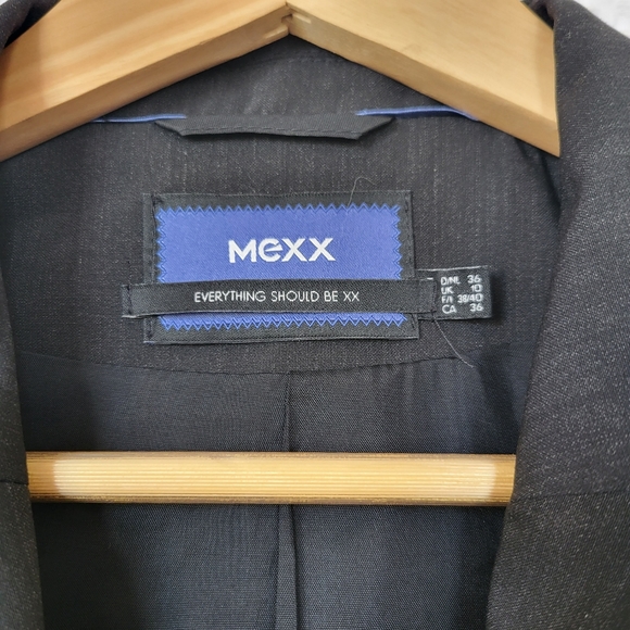 Mexx skirt and blazer with curved seam details, summer weight, charcoal, sz 4/6 - Picture 7 of 8